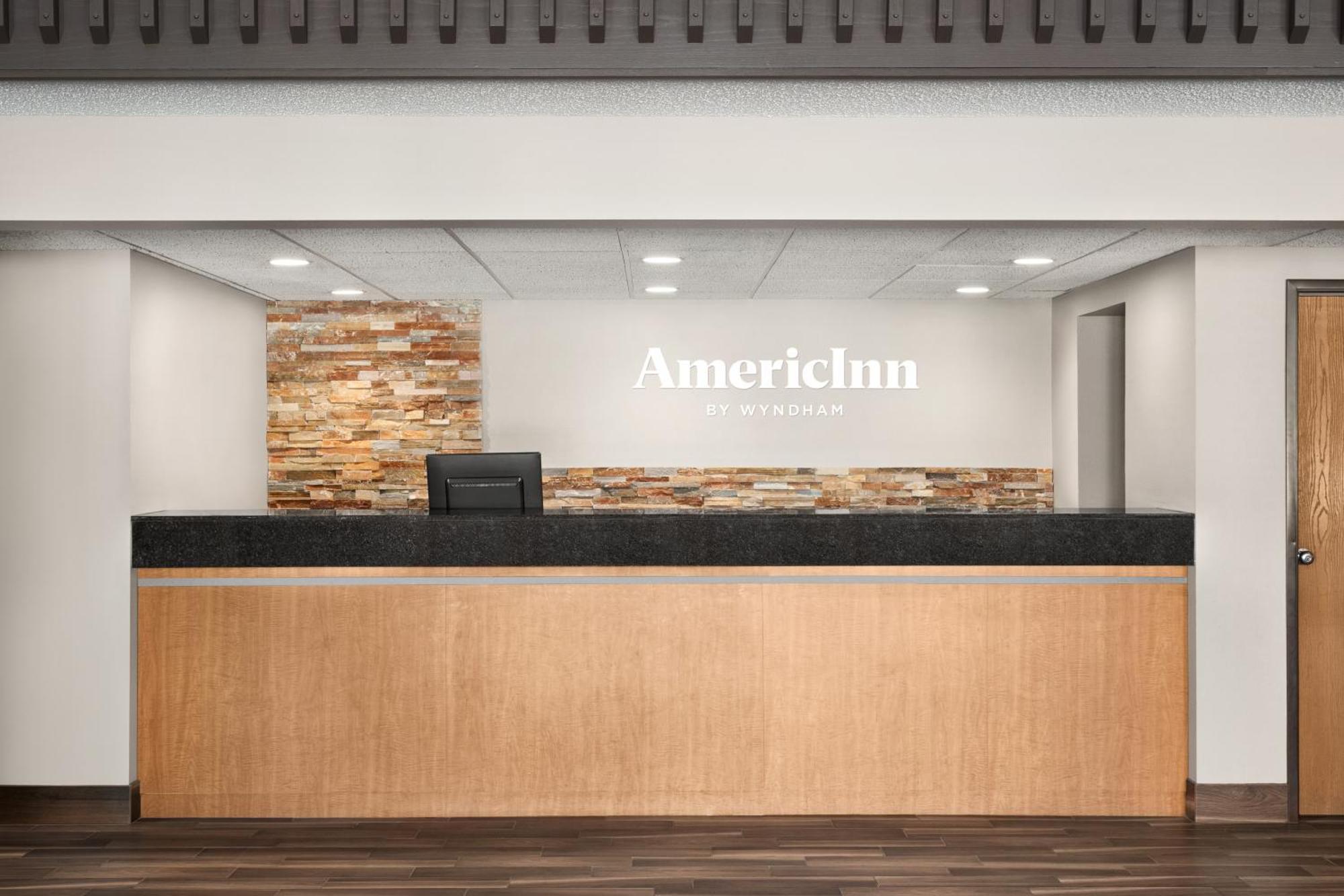 Americinn By Wyndham Fergus Falls Conference Center Ngoại thất bức ảnh